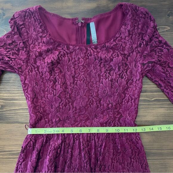 Kensie Women's Mini Dress in Burgundy Lace - Picture 6 of 6